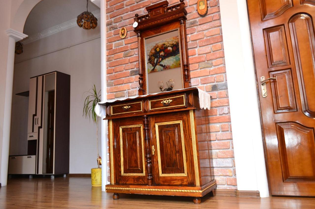 Apartment On Shevchenka Boulevard Ternopil Exterior foto