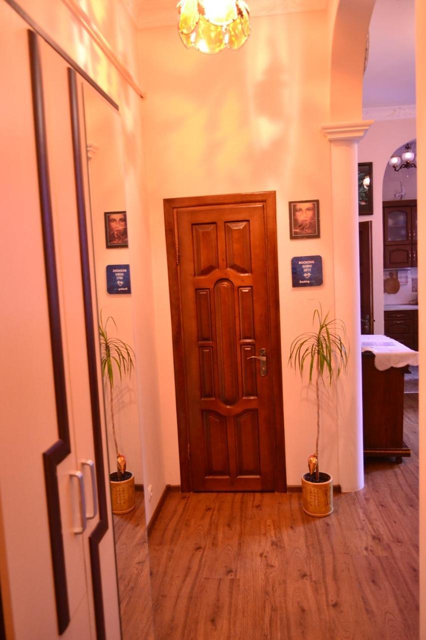 Apartment On Shevchenka Boulevard Ternopil Exterior foto